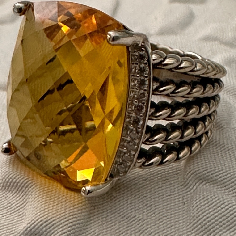 Gorgeous, David Yurman, citrine and diamond pave ring size 7 with original box